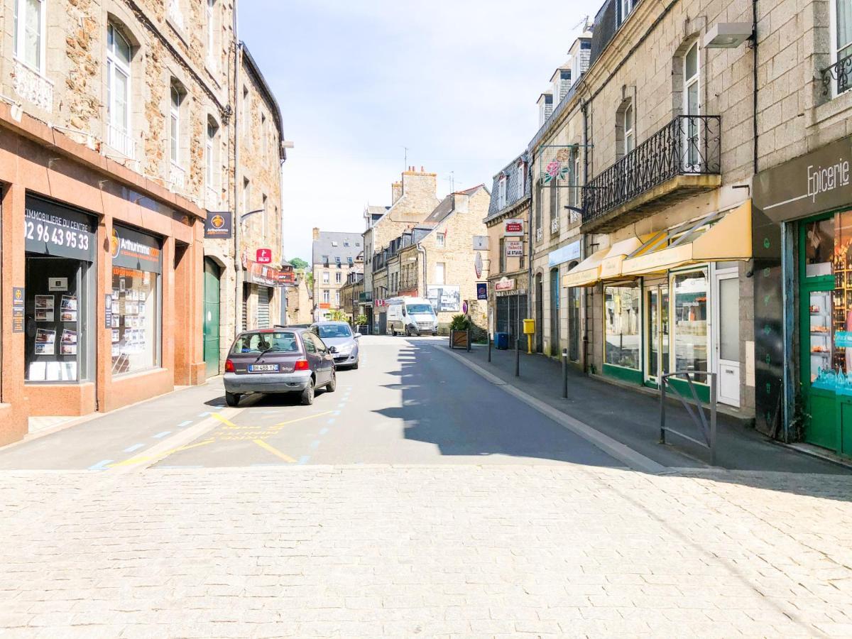New: Le Lumineux Face A La Gare ! Apartment Guingamp
